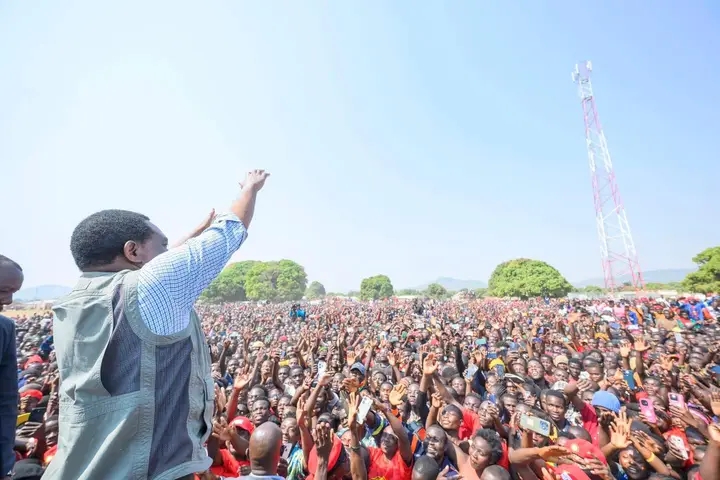 Mundubile, Makebi salivating to come and eat where they left off … what kind of boys are these? – HH