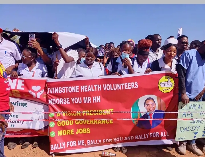 RECRUITING HEALTH WORKERS ON THE CAMPAIGN TRAIL