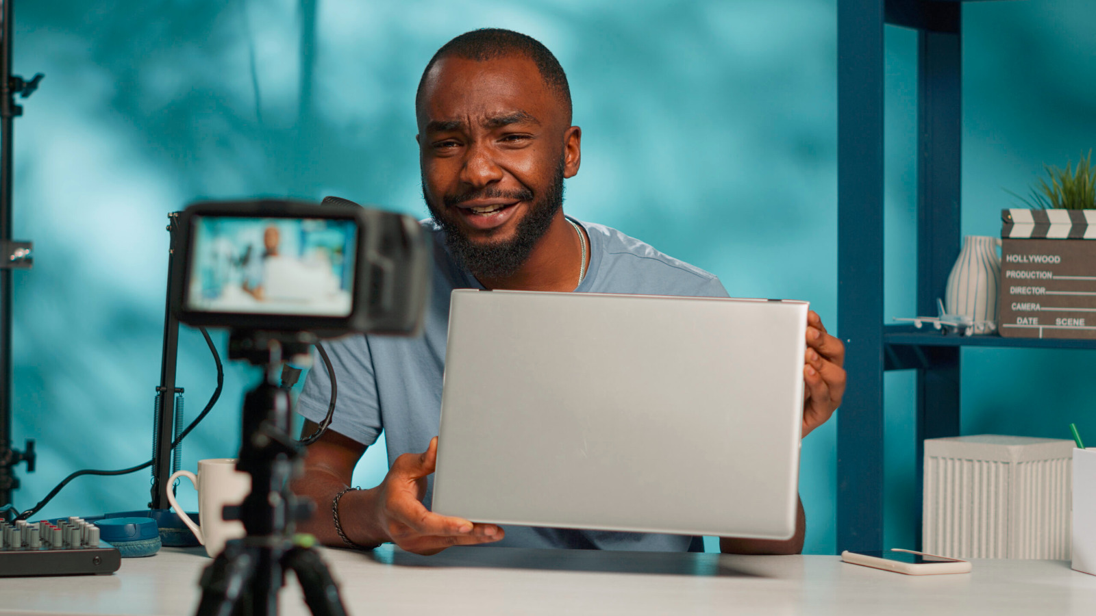 Online gurus fueling toxic masculinity among youths, expert warns