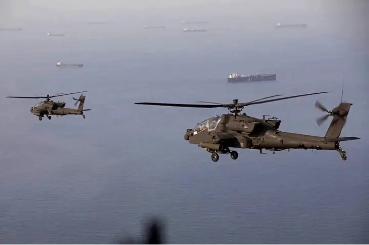 CENTCOM: Commercial Shipping Continues Through Strait of Hormuz Under U.S. Military Support