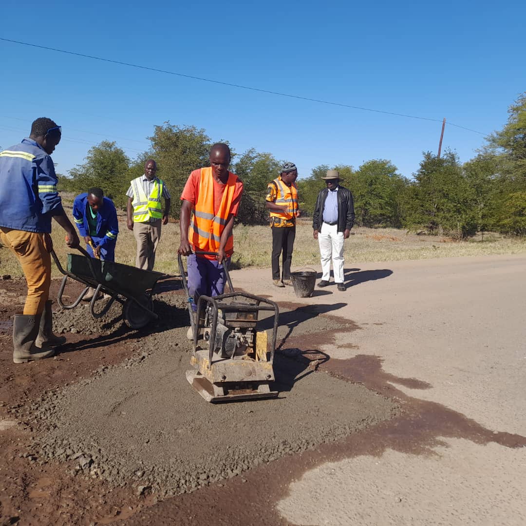RDA signs contracts to rehabilitate Livingstone-Sesheke, Chipata-Lundazi roads