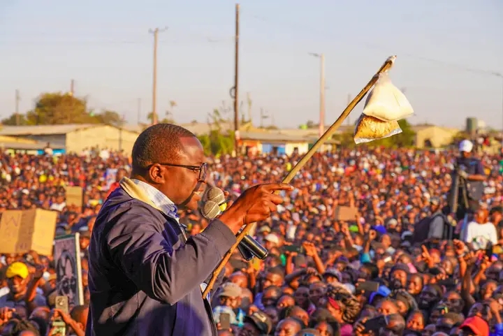 VIDEO: Makebi Removes Bulletproof Vest at Matero Campaign Rally