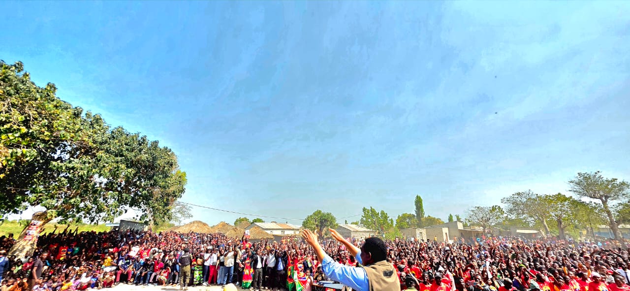 Hichilema pledges bridges, hospital and school for Lunga district