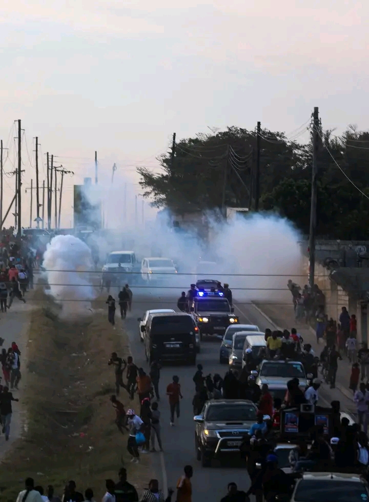 “PEACEFUL ELECTIONS START WITH YOU”: Police preach dialogue hours after teargassing BM, MZ roadshow